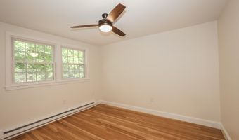 9 Northfield Rd, Amherst, NH 03031