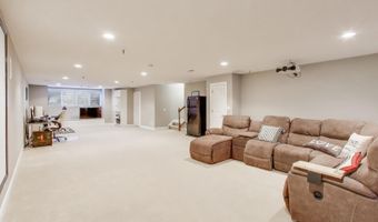 1506 W NORTHWEST Hwy, Arlington Heights, IL 60004