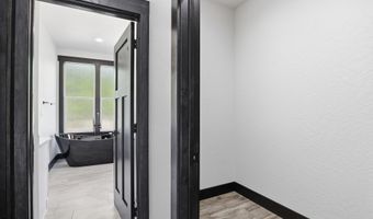 10245 E Bunco Rd, Athol, ID 83801