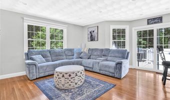 5 WEYMOUTH Ln, Coventry, RI 02816