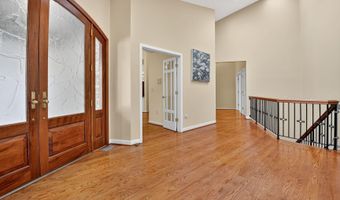 9209 VENDOME Dr, Bethesda, MD 20817