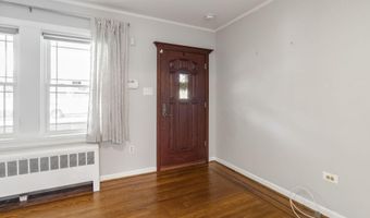 475 PENSDALE St, Philadelphia, PA 19128
