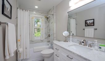 172 Ellisdale Rd, Allentown, NJ 08501