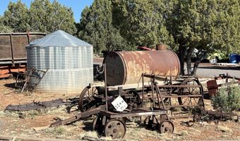 314 Bullock Rd, Ash Fork, AZ 86320