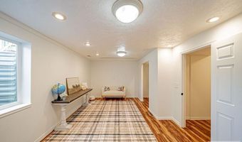 3889 Taylorview Ln, Ammon, ID 83406