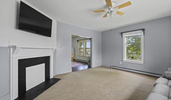 36 Vernon St, Auburn, ME 04210