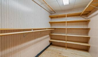 24 GREENWOOD Ln, Lincoln, RI 02865