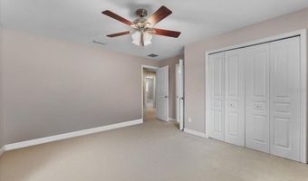 921 CLASSIC VIEW Dr, Auburndale, FL 33823