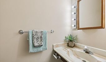 2610 WINDBREAK Dr, Alexandria, VA 22306