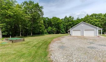 167 Cranberry Ridge Rd, Glocester, RI 02857