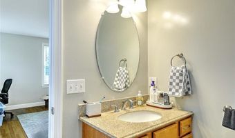 187 Washington Rd, Barrington, RI 02806