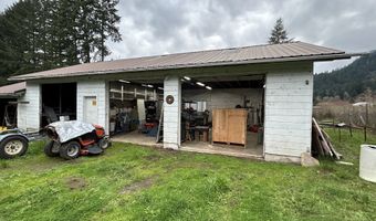 200 SETTLERS Ct, Elkton, OR 97436