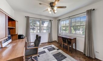 206 W Hintz Rd, Arlington Heights, IL 60004