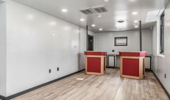 1712 S Wayne Ave, Auburn, IN 46706