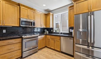 12260 SW 2ND St, Beaverton, OR 97005