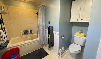 107 S State St, Bassett, NE 68714