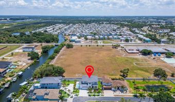 517 Treviso Dr, Apollo Beach, FL 33572