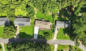 184 Cold Creek Dr, Alpharetta, GA 30009