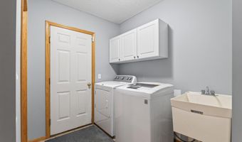 10579 Karston Ave NE, Albertville, MN 55301