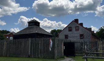 2 Howard St, Augusta, ME 04330