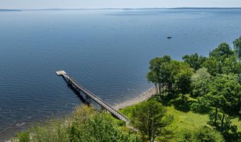 18 Bayside Dr, Belfast, ME 04915