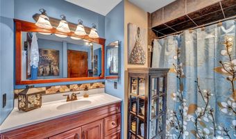 3596 Glenwood Dr, Austinburg, OH 44010