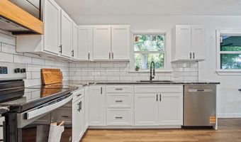 223 N 16th St, Chickasha, OK 73018