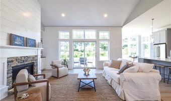 01 Whitehead Rd, Coventry, RI 02816