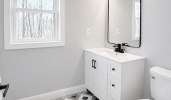 74 Blairwood Ln, Albrightsville, PA 18210