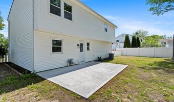70 Mallard Rd, Bayville, NJ 08721