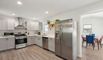 1309 6th Ave SE, Altoona, IA 50009