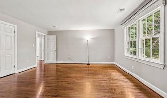 3802 IVANHOE Ln, Alexandria, VA 22310