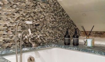 7 Upper Whitfield Rd, Accord, NY 12404