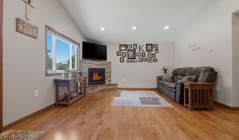 1211 N State St, Aberdeen, SD 57401