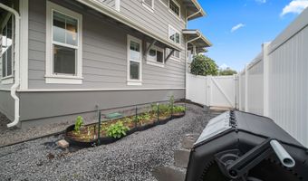 35 Pakau Pl, Kahului, HI 96732
