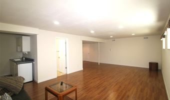 320 Remington Way Dr, Ballwin, MO 63021