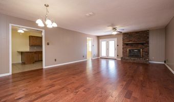 304 Dogwood Dr, Benton, AR 72019