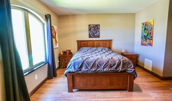 2410 Quail Run Blvd, Aberdeen, SD 57401