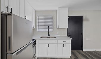 913 S 3rd St E, Las Vegas, NV 89101