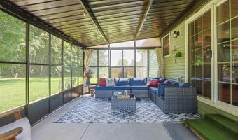 20129 Loop Rd, Batesville, IN 47006