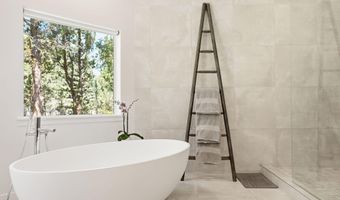 3729 NW Summerfield Rd, Bend, OR 97703
