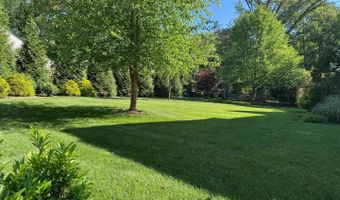 7702 TRAMMELL Rd, Annandale, VA 22003