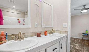 1215 Shores Rd, Alford, FL 32420