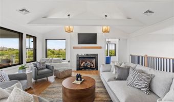 150 Alfred Drowne Rd, Barrington, RI 02806