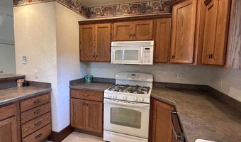 709 N St, Aurora, NE 68818