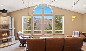 34683 Eklutna Lake Rd, Chugiak, AK 99567