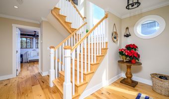 211 Stratford Ave, Beach Haven, NJ 08008