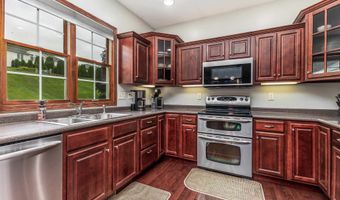 3302 Brook Holw, Asbury, IA 52002