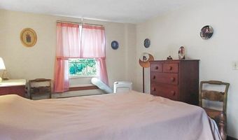 21 Hemlock Ave, Cranston, RI 02910