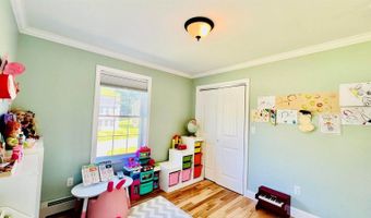 40 Ellis Ct, Bangor, ME 04401